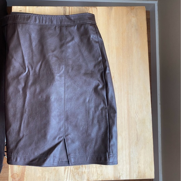 Abercrombie & Fitch Brown Vegan Leather Skirt - Picture 1 of 8